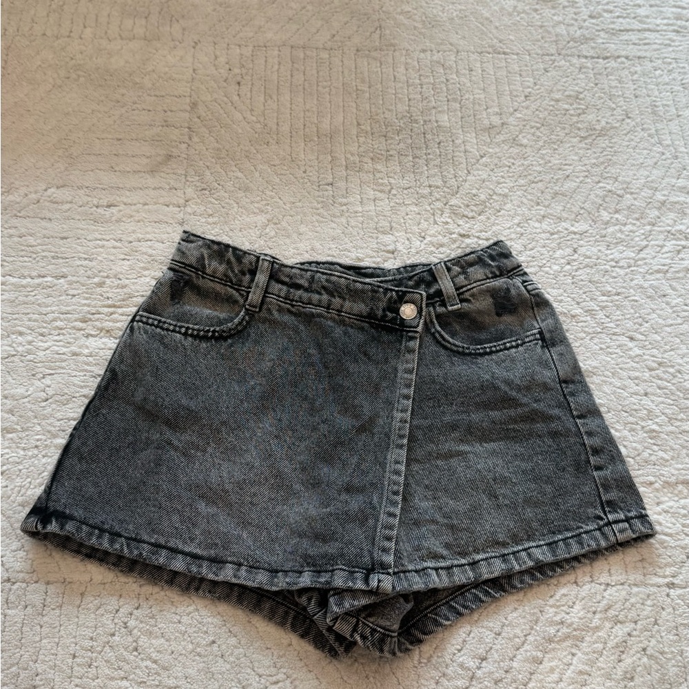 Zara Gray Denim Women Shorts
